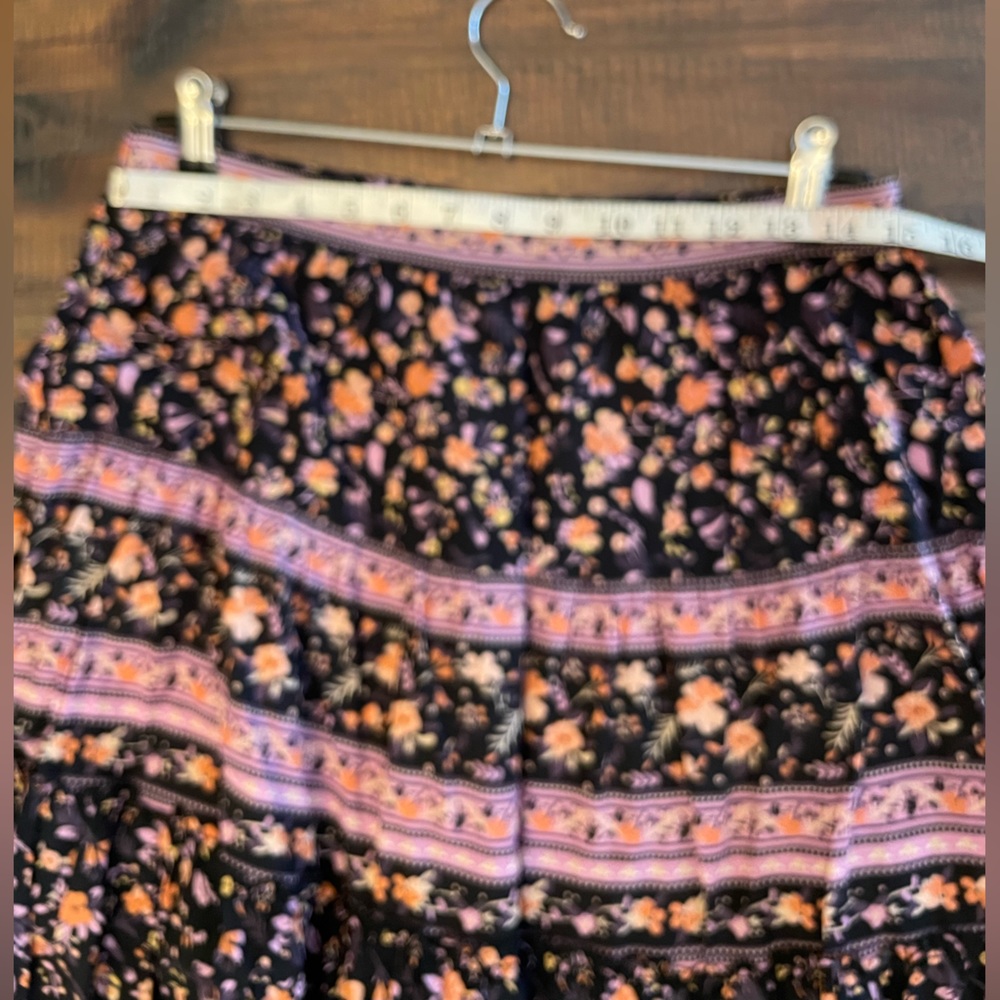 Arnhem Bloom Blouse and Midi Skirt Set in Nightshade floral black  medium Euc - Picture 7 of 11